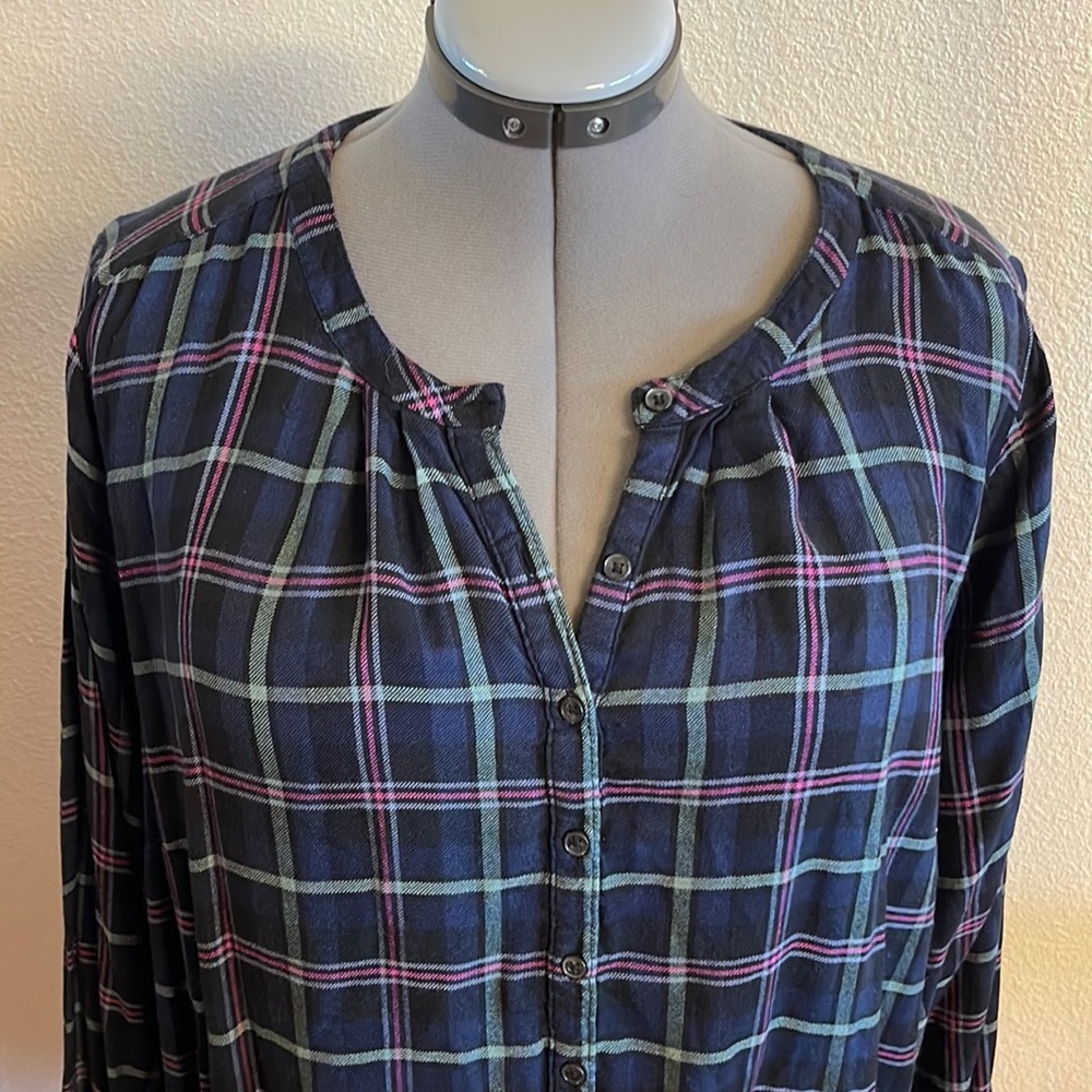 Rare 3XL Lucky Brand Plus soft flannel top plaid is in! Layer versatile top